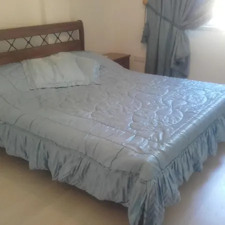 Lägenhet Direct Finikoudes Larnaca